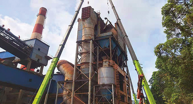 Demolition in Yueyufeng Steel Plant, Zhuhai